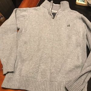Boys size small 8 Calvin Klein sweater